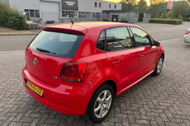 Volkswagen Polo (2011) thumbnail 5