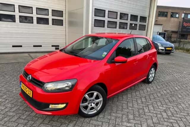 Volkswagen Polo (2011) thumbnail 6