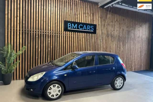 Opel Corsa (2008) thumbnail 1