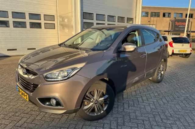 Hyundai ix35 (2015) thumbnail 6
