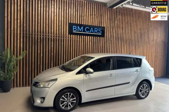Toyota Verso (2014) thumbnail 1