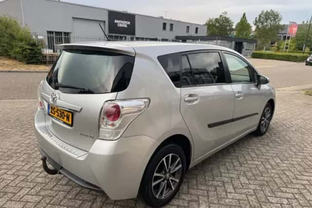 Toyota Verso (2014) thumbnail 5