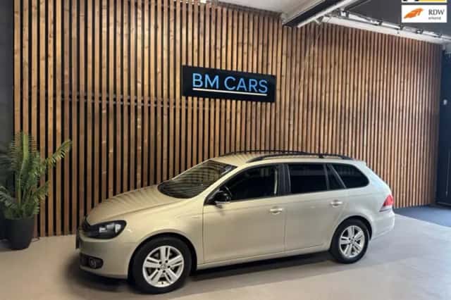 Volkswagen Golf (2012) thumbnail 1