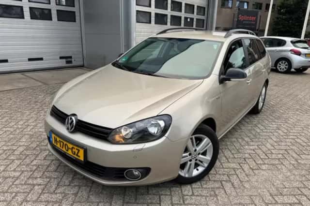 Volkswagen Golf (2012) thumbnail 4
