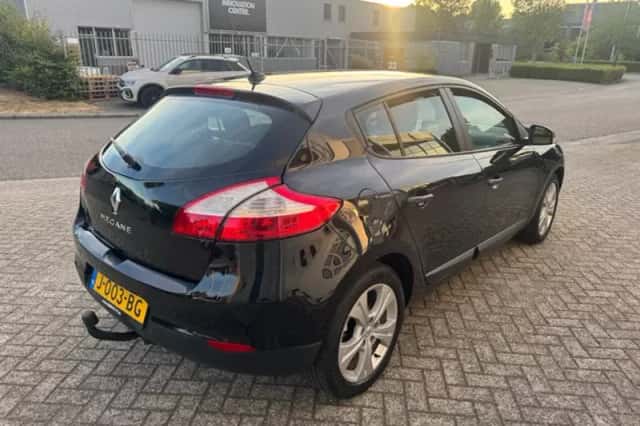 Renault Mégane (2011) thumbnail 4