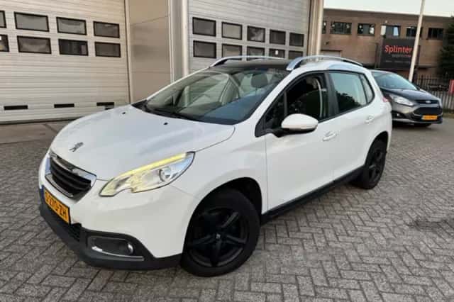 Peugeot 2008 (2014) thumbnail 6