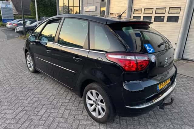 Citroën C4 (2013) thumbnail 3