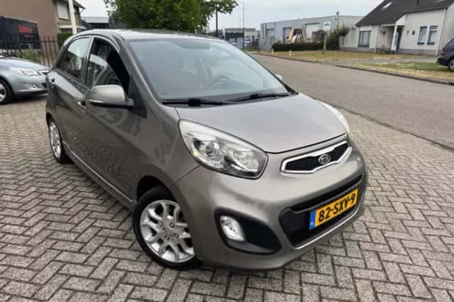 Kia Picanto (2011) thumbnail 2