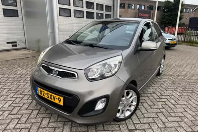Kia Picanto (2011) thumbnail 4