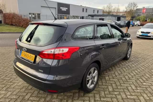 Ford Focus (2014) thumbnail 6