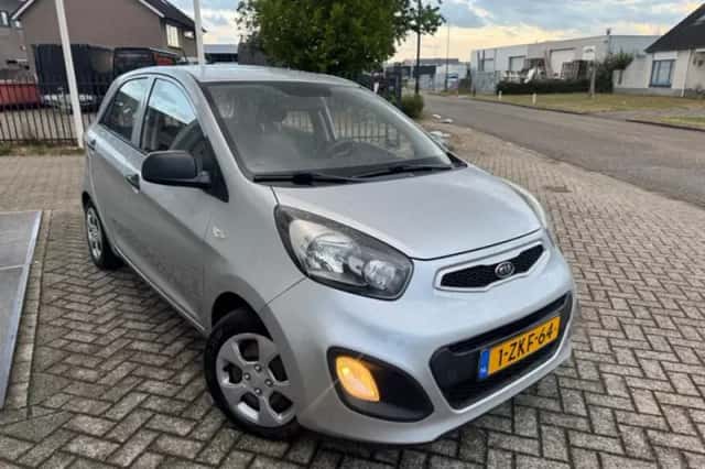 Kia Picanto (2012) thumbnail 2
