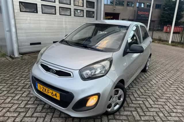 Kia Picanto (2012) thumbnail 4