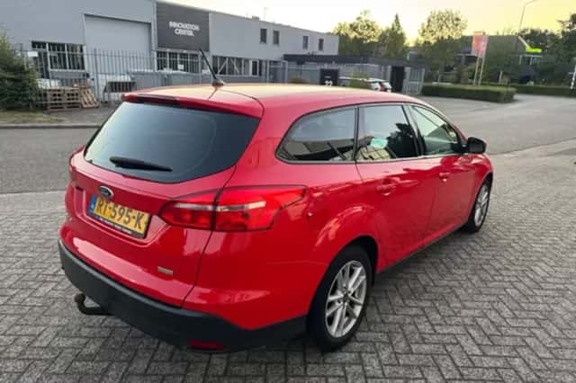 Ford Focus (2018) thumbnail 5