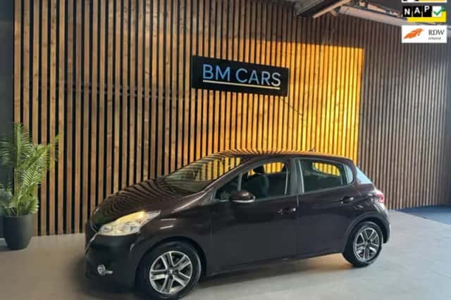 Peugeot 208 (2013) thumbnail 1