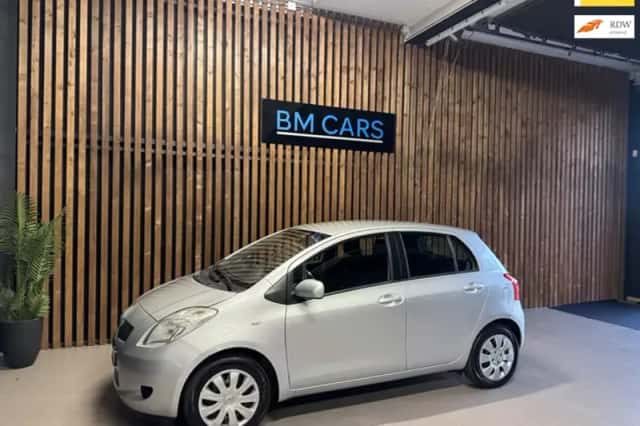 Toyota Yaris (2007) thumbnail 1