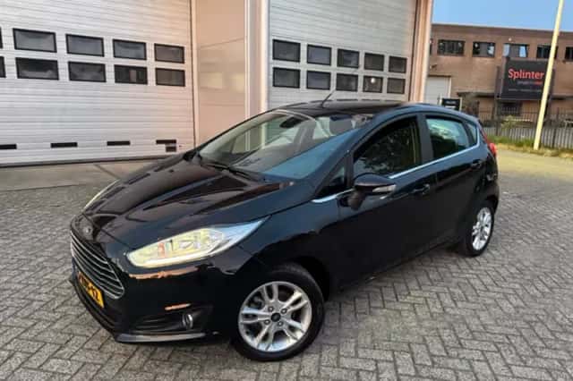 Ford Fiesta (2015) thumbnail 6