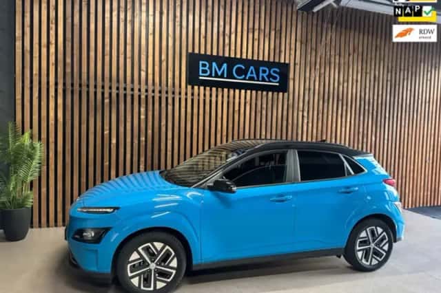 Hyundai Kona (2021) thumbnail 1