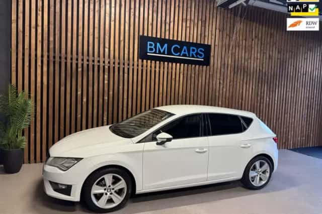 SEAT Leon (2013) thumbnail 1