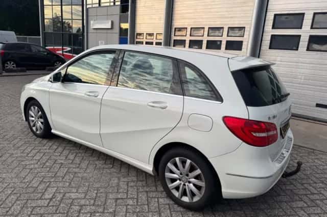 Mercedes-Benz B-Klasse (2013) thumbnail 3
