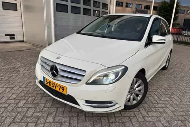 Mercedes-Benz B-Klasse (2013) thumbnail 4