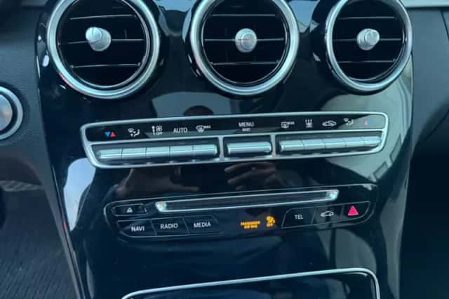 Mercedes-Benz C-Klasse (2014) thumbnail 1