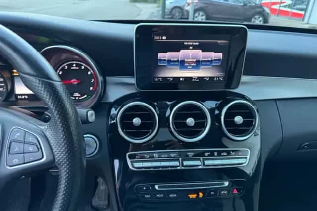 Mercedes-Benz C-Klasse (2014) thumbnail 3