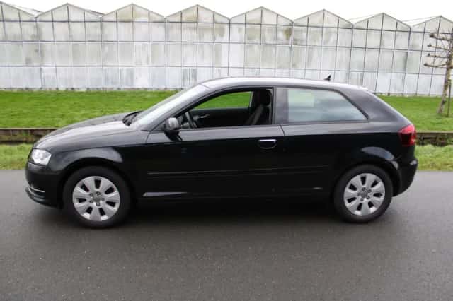 Audi A3 (2012) thumbnail 2