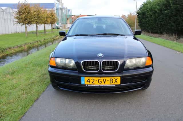 BMW 3-Serie (2001) thumbnail 3
