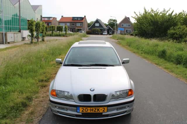 BMW 3-Serie (2001) thumbnail 2