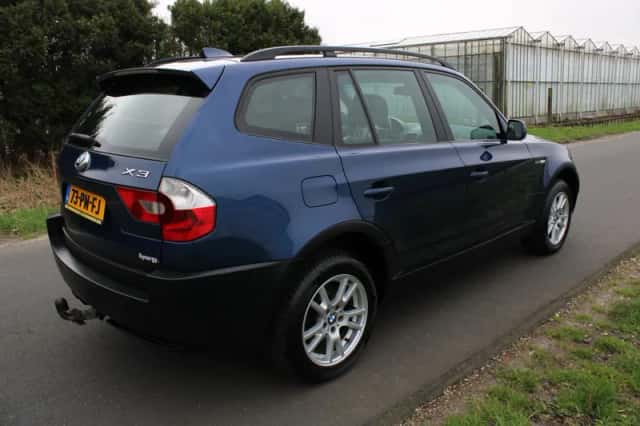 BMW X3 (2004) thumbnail 3