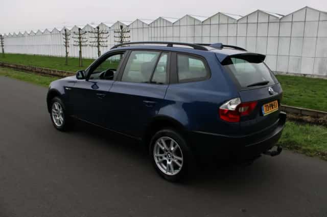 BMW X3 (2004) thumbnail 6