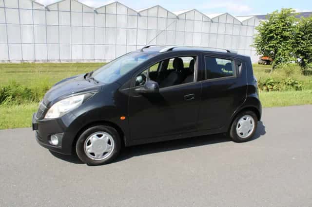 Chevrolet Spark (2010) thumbnail 1