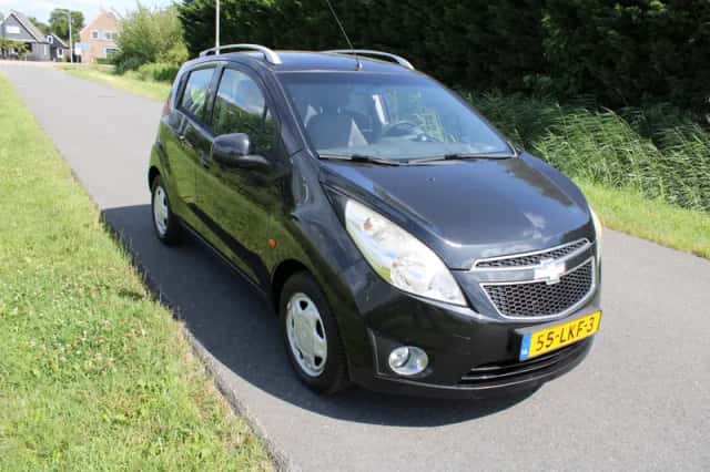 Chevrolet Spark (2010) thumbnail 3