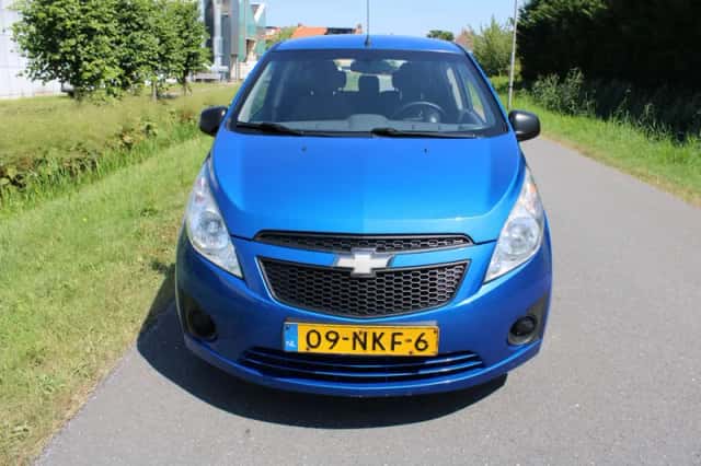 Chevrolet Spark (2010) thumbnail 2