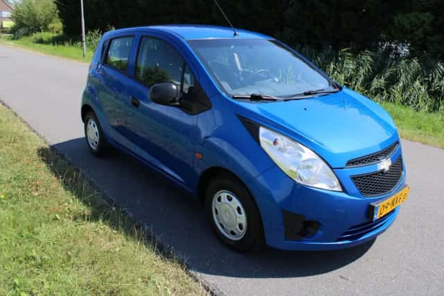 Chevrolet Spark (2010) thumbnail 3