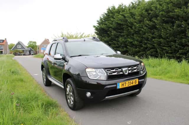 Dacia Duster (2016) thumbnail 3