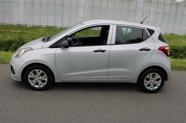 Hyundai i10 (2015) thumbnail 3