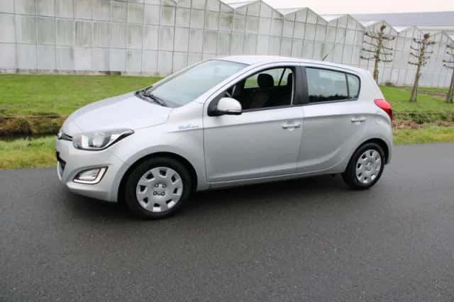 Hyundai i20 (2013) thumbnail 1
