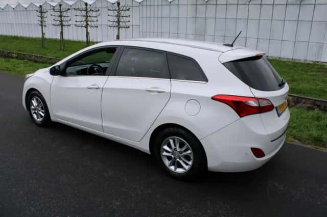 Hyundai i30 (2014) thumbnail 4