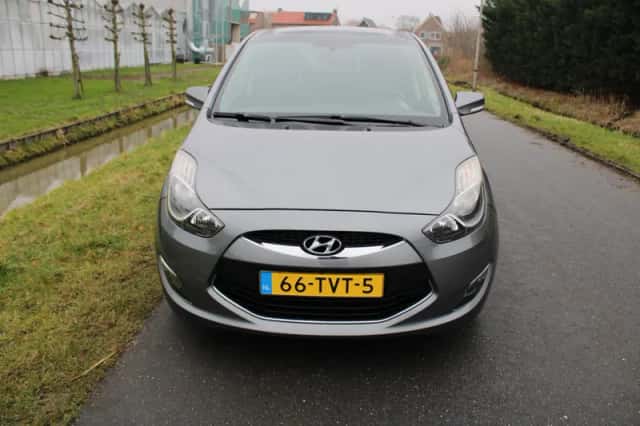 Hyundai ix20 (2012) thumbnail 2