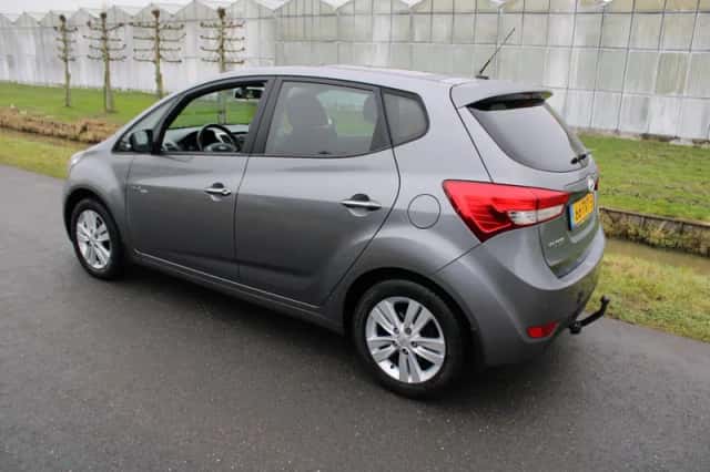 Hyundai ix20 (2012) thumbnail 5