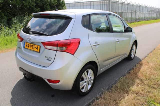 Hyundai ix20 (2011) thumbnail 4