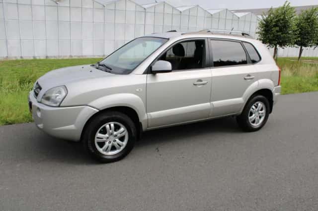 Hyundai Tucson (2009) thumbnail 1