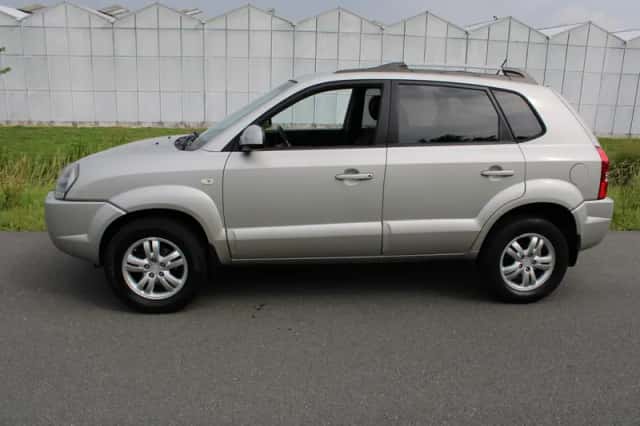 Hyundai Tucson (2009) thumbnail 4