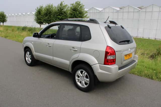 Hyundai Tucson (2009) thumbnail 5