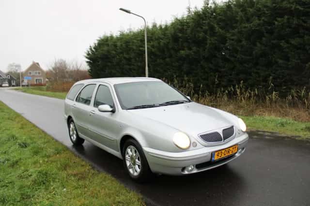 Lancia Lybra SW (1999) thumbnail 5