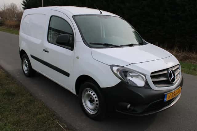 Mercedes-Benz Citan (2018) thumbnail 3