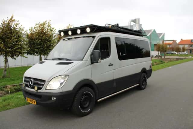 Mercedes-Benz Sprinter (2008) thumbnail 1