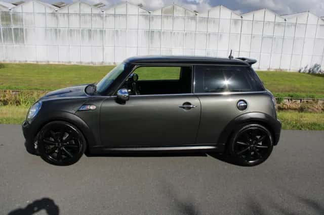 MINI Cooper S (2010) thumbnail 1