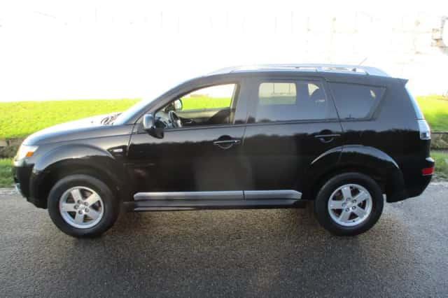 Mitsubishi Outlander (2010) thumbnail 6